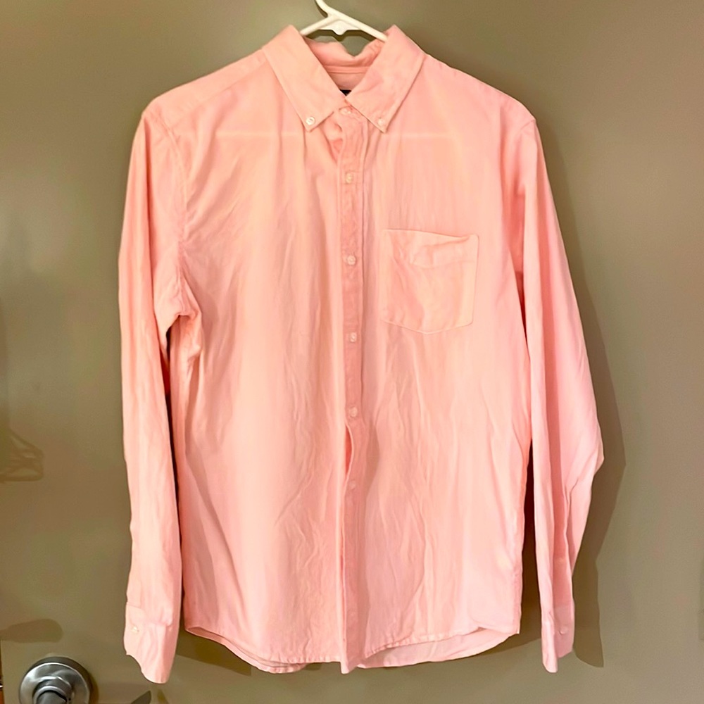 Gap Factory men’s long sleeve dress shirt, pink, small, standard fit